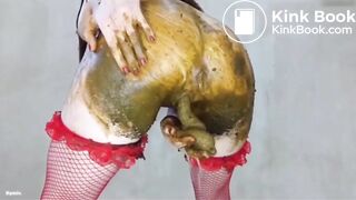 Messy solo scat play
