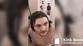 Enby smears shit all over in the shower & tastes it