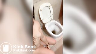 Girl pooping - video 321
