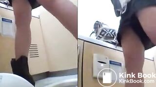 Japanese woman's toilet scene - video 953