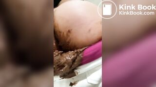 Girl s poop and farts