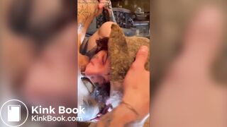 Girl poop - video 271