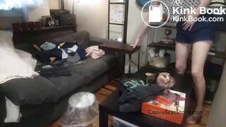 Girl Pooping - video 103