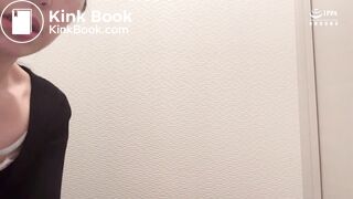 Japanese girl pooping - video 98