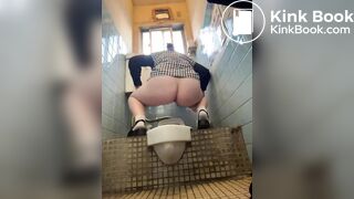 Japanese Girl Soft Pooping