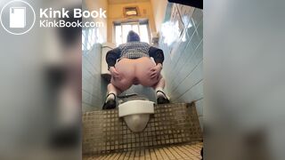 Japanese Girl Soft Pooping