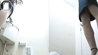 Japanese woman's toilet scene - video 898
