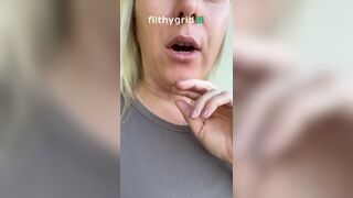 Milf pooping on toilet - video 8