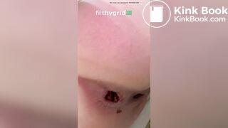 Jewell's ass pooping on toilet