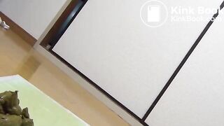 JAPANESE LADIES POOPING