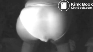 Girl shit her white pantys