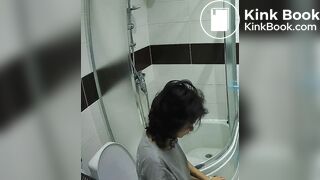 GIRL POOP TOILET - video 318