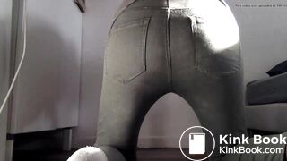 jeans poop 1 - video 2