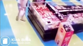 Woman shit diarrhea in the supermarket