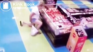 Woman shit diarrhea in the supermarket
