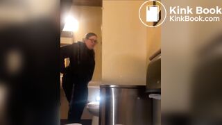 Pooping video back cam