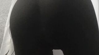 Shorts poop - video 12