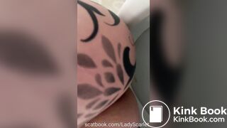 Girl pooping on toilet - video 414