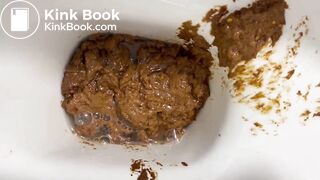 Girl Pooping - video 77