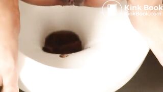 Asian girl pooping on toilet - video 2