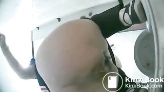 她无法忍受腹泻