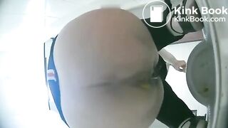 她无法忍受腹泻