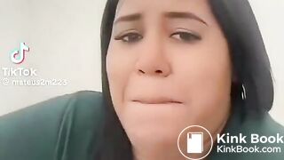 Brazilian woman urgently diarrhea on work toilet