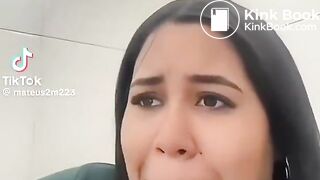 Brazilian woman urgently diarrhea on work toilet