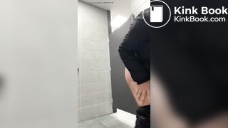 Hot MILF spreads her ass on the toilet