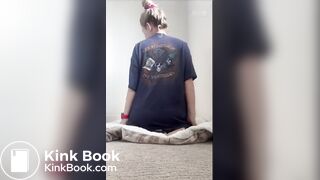 Shit in Red Panties - video 2