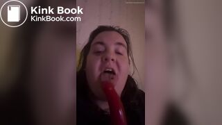 Shit pig clenaing dirty dildo