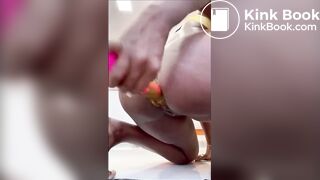 BIG ASSHOLE EBONY SCAT
