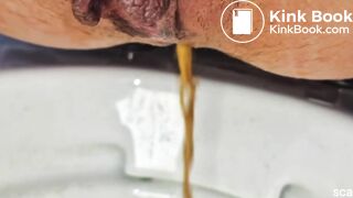 The Diarrhea makes her Cum