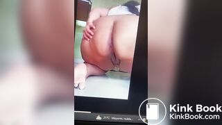 Columbian BBW Pooping