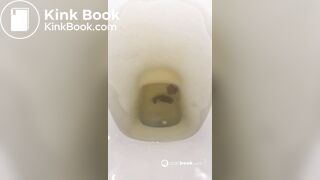Girl pooping on toilet - video 398