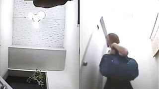 Japanese woman's toilet scene - video 672