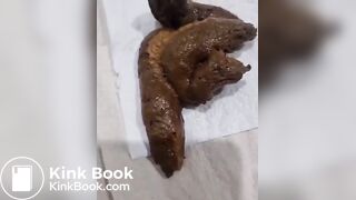 Asian Girl Pooping - video 7