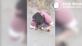 Mexicana cagando en carretera