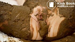 31 Shits - 1.6 kg of frozen shits in pussy - more 1hour