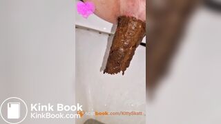 Long turd on toilet!