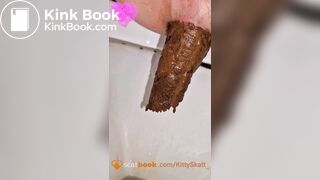 Long turd on toilet!