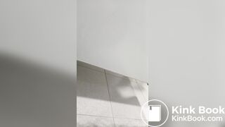 MUJER CON DIARREA #1