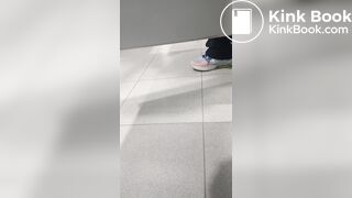 MUJER CON DIARREA #1