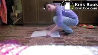girl poops on the floor - video 3