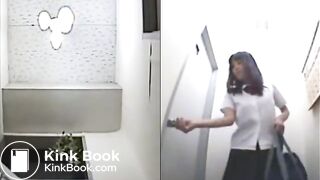 Japanese woman's toilet scene - video 480