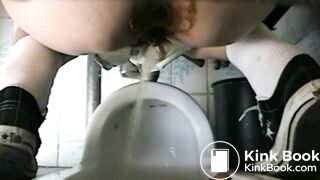 Asian girl Pooping Voyeur - video 13