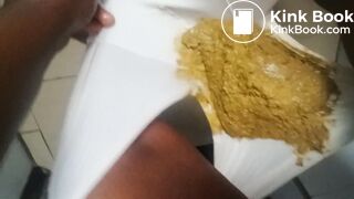 Shorts Poop - video 2