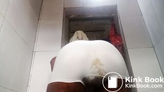 Shorts Poop - video 2