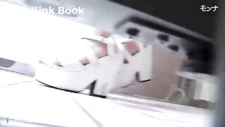 girl pissing and poping in the Toilette