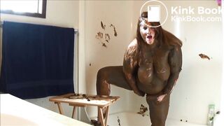 Scat Slut Smears Many Loads